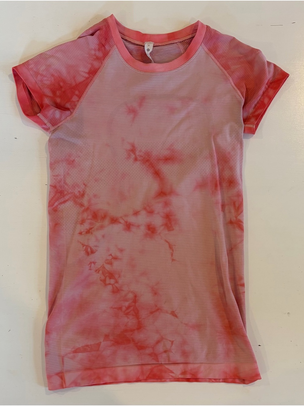 lululemon Swiftly Tech Short-Sleeve Shirt 2.0 Hip Length Pink Tie Dye